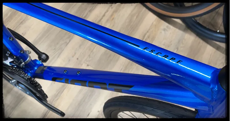 Giant Escape 3 Disc Small Metallic Blue 2022-2